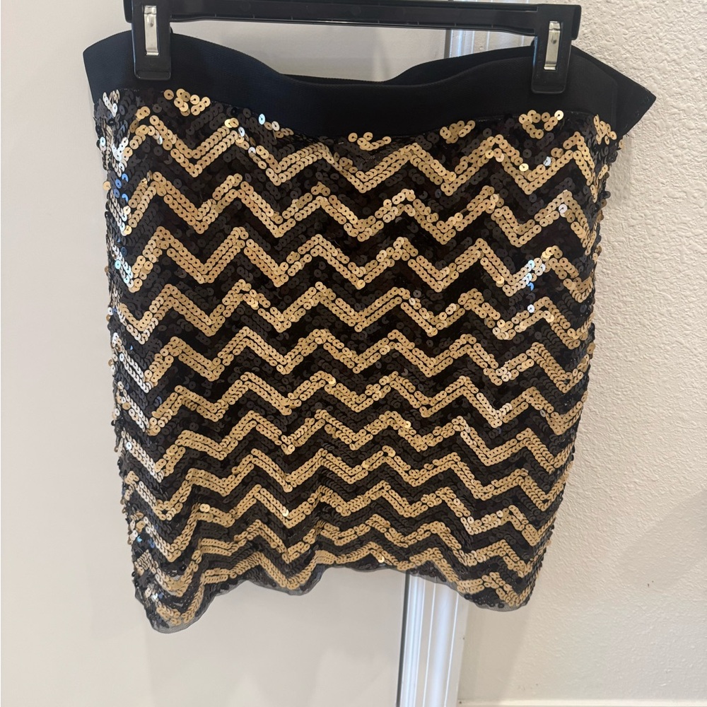 MICHAEL Michael Kors Black and Gold Sequin Pencil Skirt
